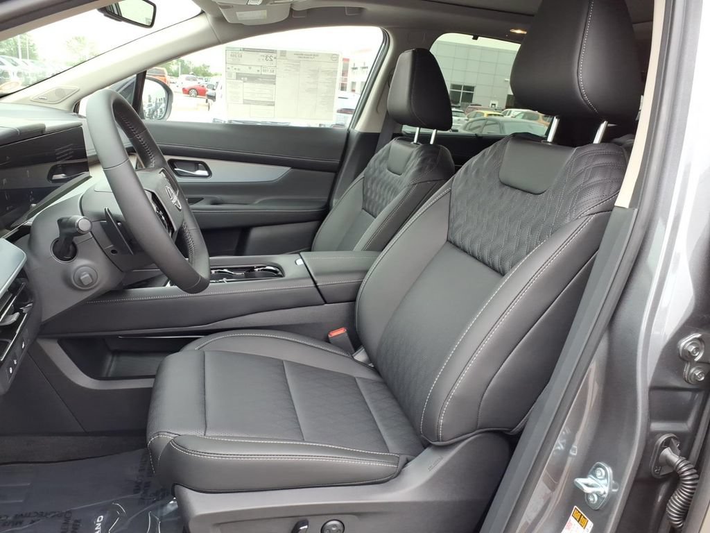 New 2026 Nissan Murano Platinum w/ Cargo Package AWD/4WD image 12