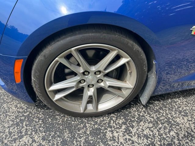Used 2020 Chevrolet Camaro SS RWD image 10