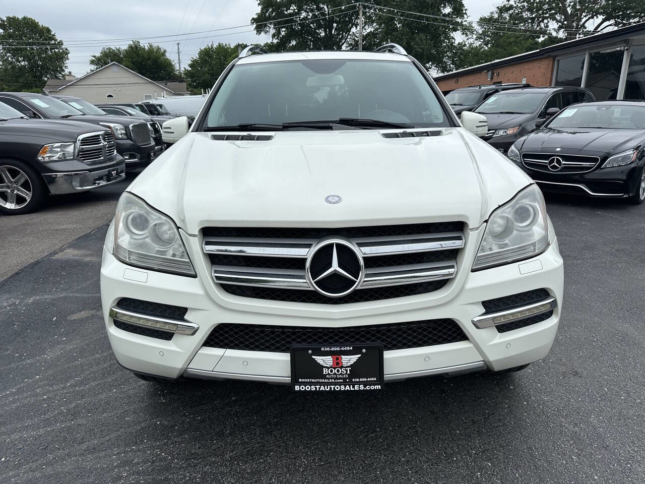 Used 2012 Mercedes-Benz GL 450 4MATIC image 2