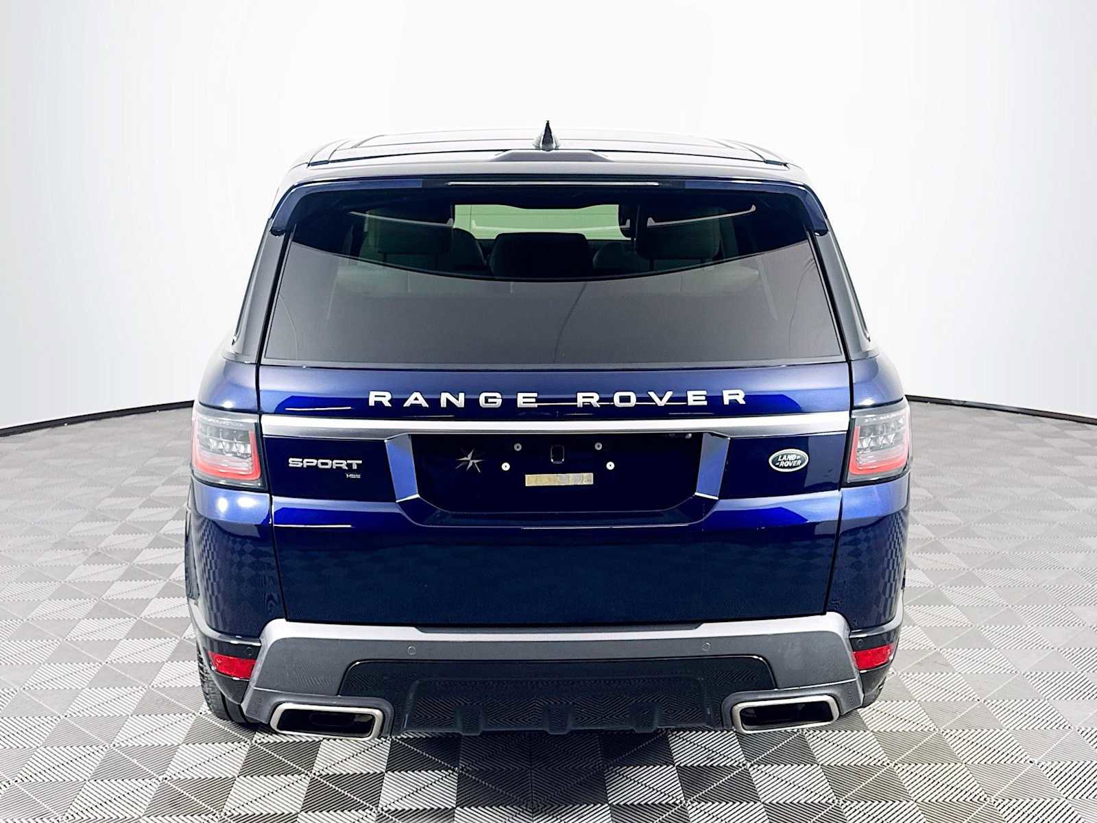 Used 2020 Land Rover Range Rover Sport HSE image 6
