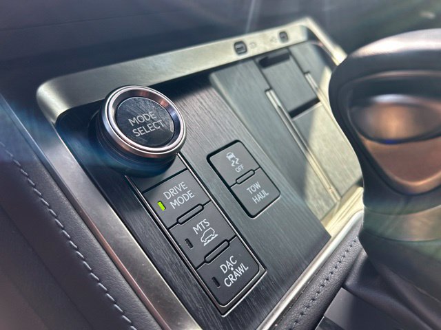 Used 2024 Lexus GX 550 AWD/4WD image 25