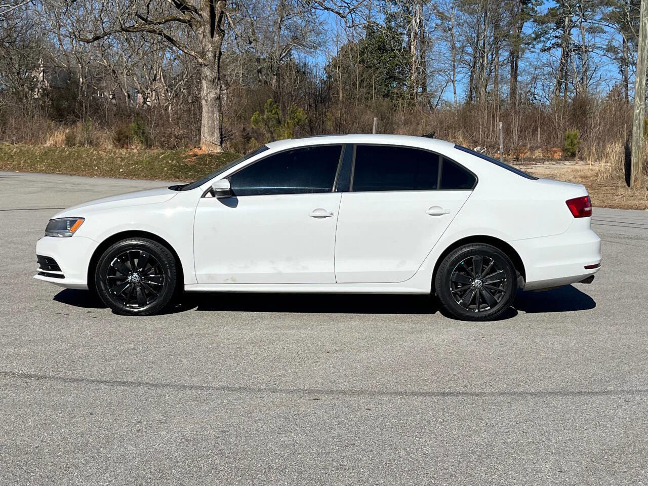 Used 2015 Volkswagen Jetta TDI SE image 3