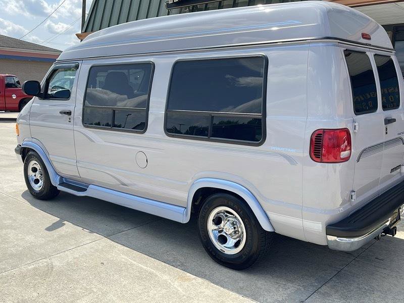 Used 1999 Dodge B1500 RWD image 15