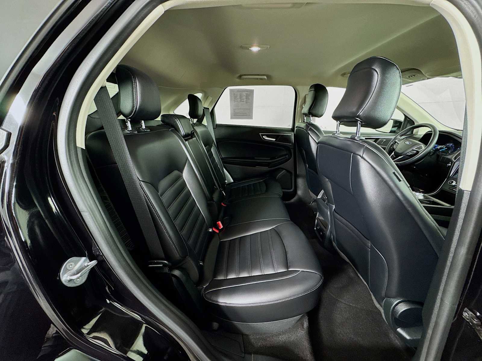 Used 2022 Ford Edge SEL w/ Convenience Package image 48