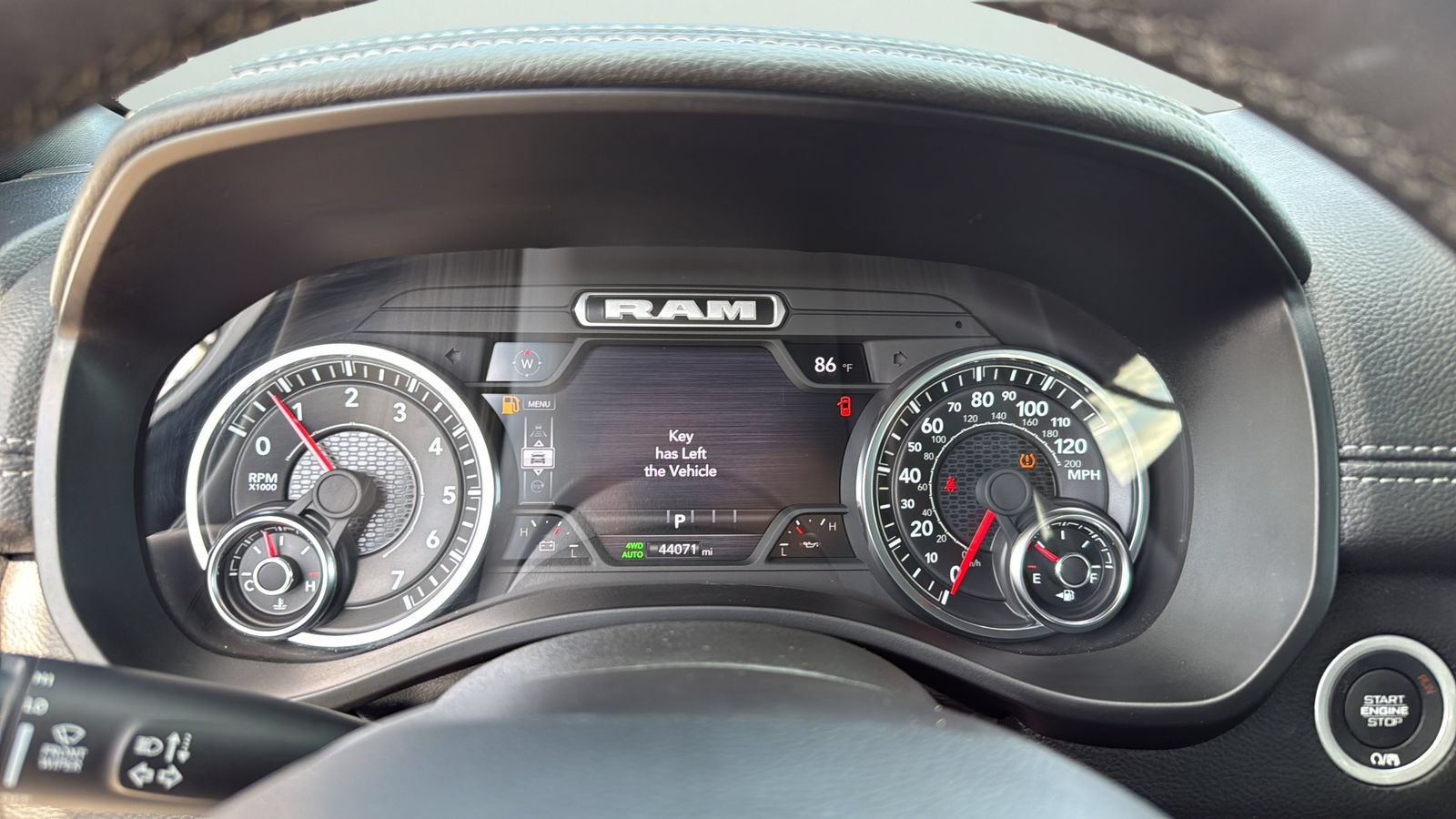 Used 2025 RAM 1500 Laramie AWD/4WD image 13