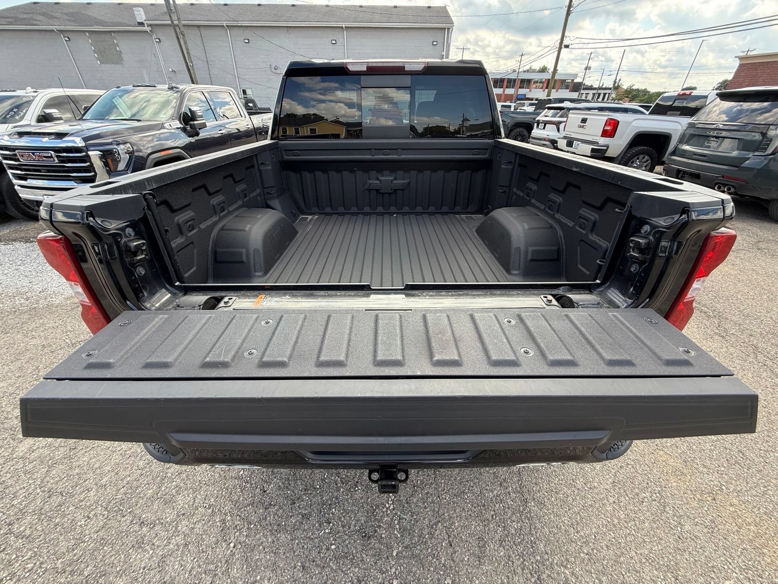 Used 2022 Chevrolet Silverado 1500 LT Trail Boss w/ Convenience Package II AWD/4WD image 34