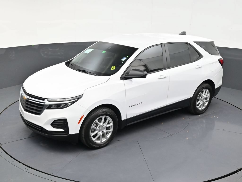 Used 2024 Chevrolet Equinox LS FWD image 12