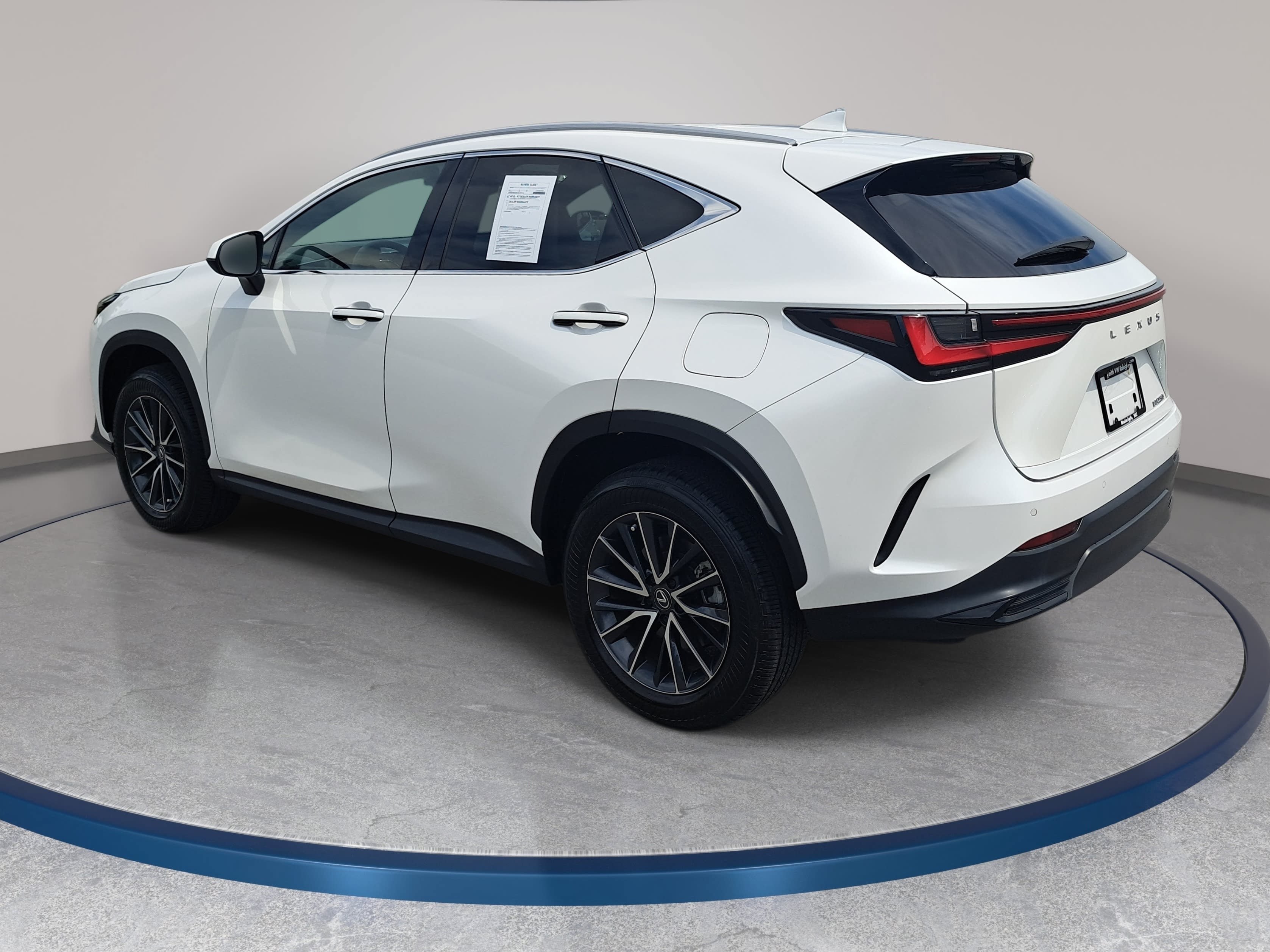 Used 2024 Lexus NX 250 FWD w/ Towing Package (2000 Lbs) image 7