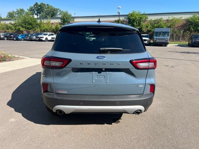 Used 2025 Ford Escape SE FWD image 6