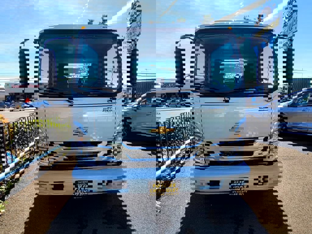 New 2025 Chevrolet Low Cab Forward image 2
