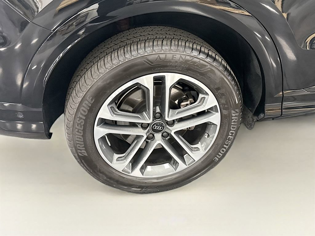 Certified 2025 Audi Q5 Premium Plus w/ Premium Plus image 32