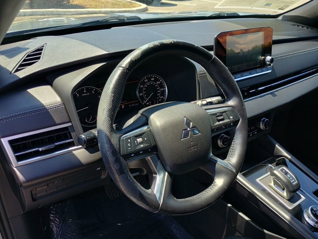 Used 2022 Mitsubishi Outlander SE FWD image 12
