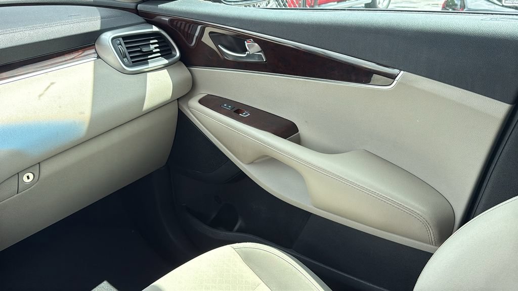 Used 2018 Kia Sorento FWD image 29