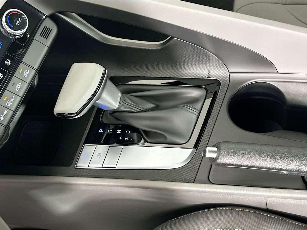 New 2026 Hyundai Elantra Sport image 14