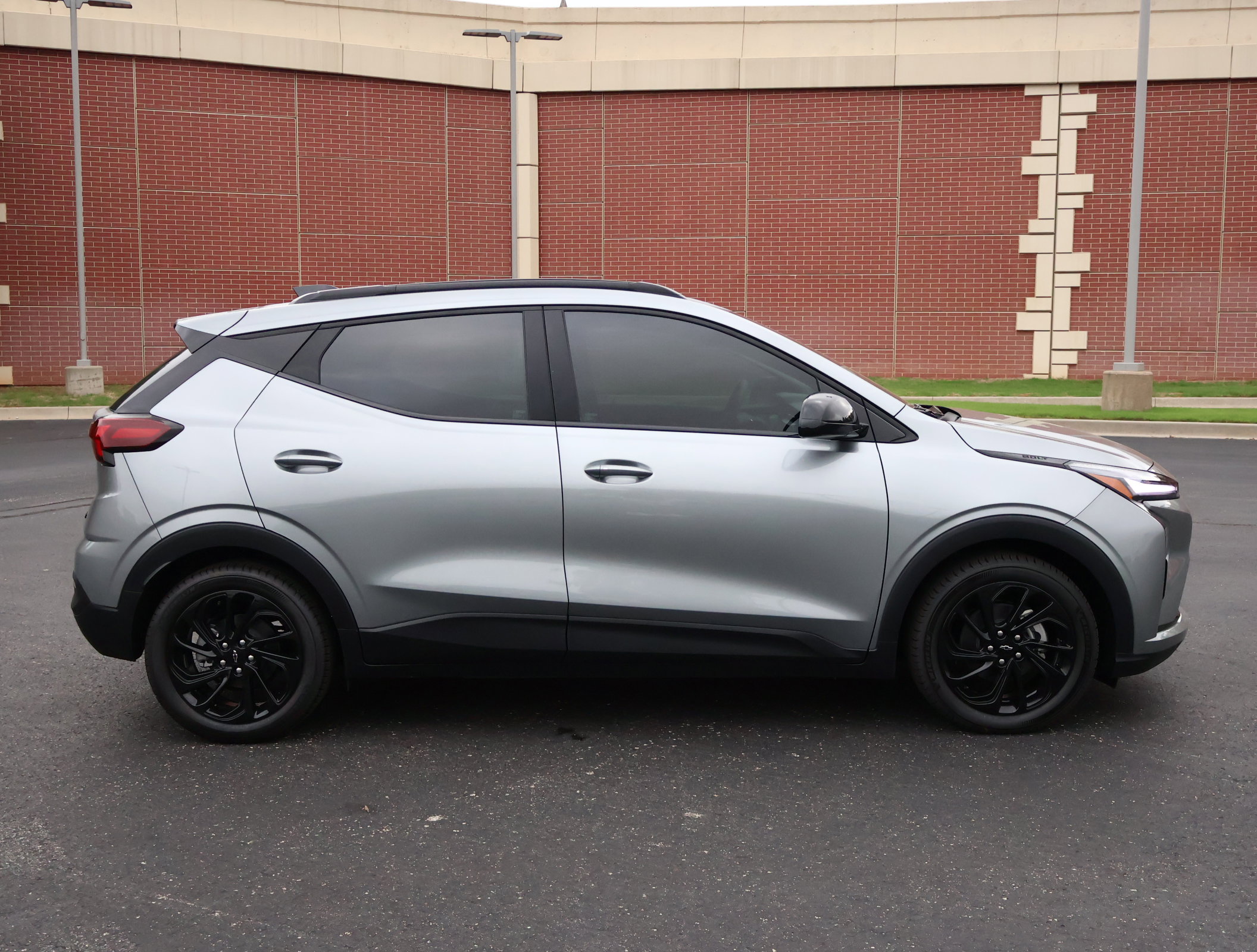 New 2027 Chevrolet Bolt RS FWD image 27