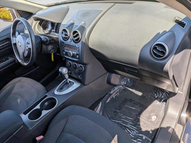 Used 2011 Nissan Rogue S image 16