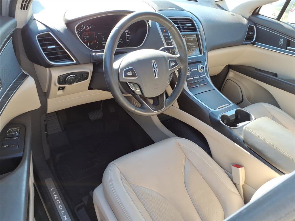 Used 2018 Lincoln MKX Select w/ Select Plus Package AWD/4WD image 10