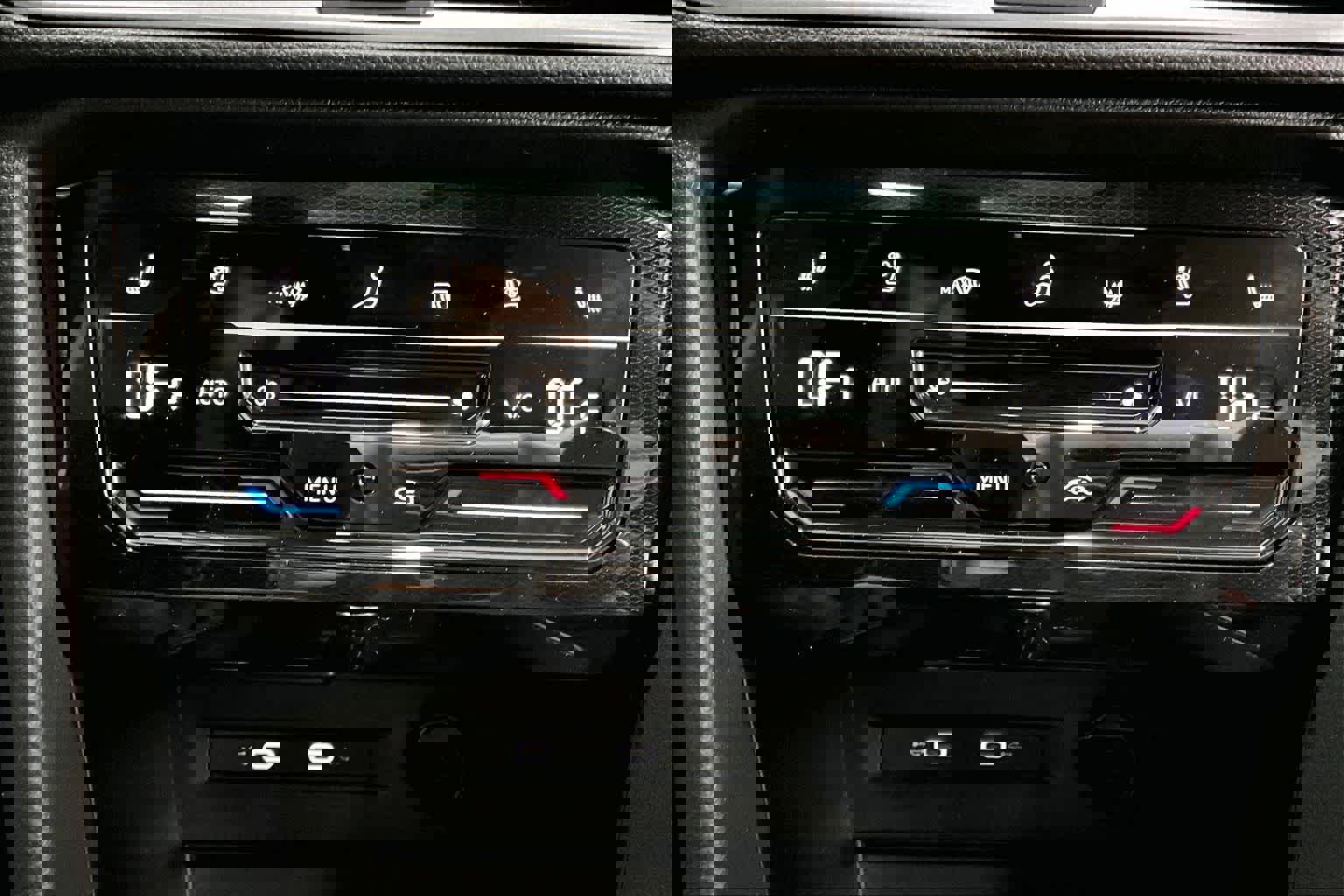 New 2026 Volkswagen Taos SEL image 21