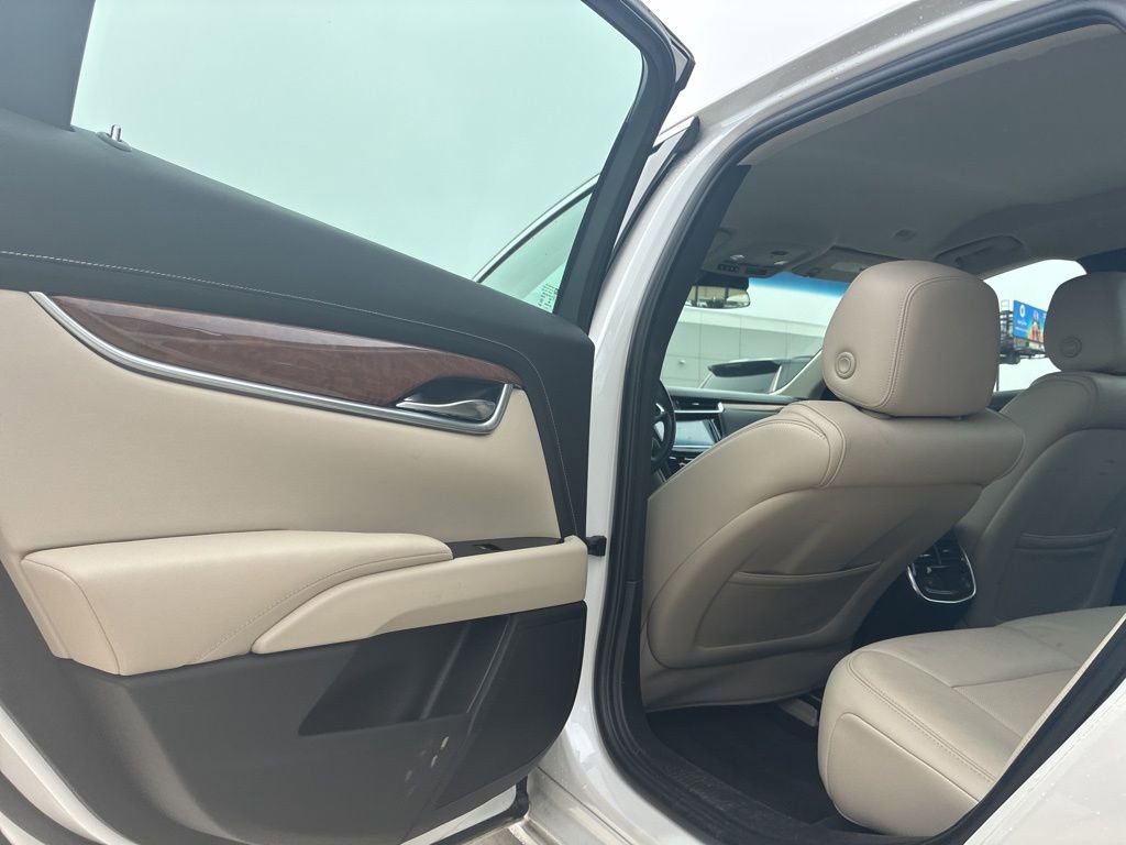 Used 2018 Cadillac XTS Luxury w/ Driver Awareness Package FWD image 14