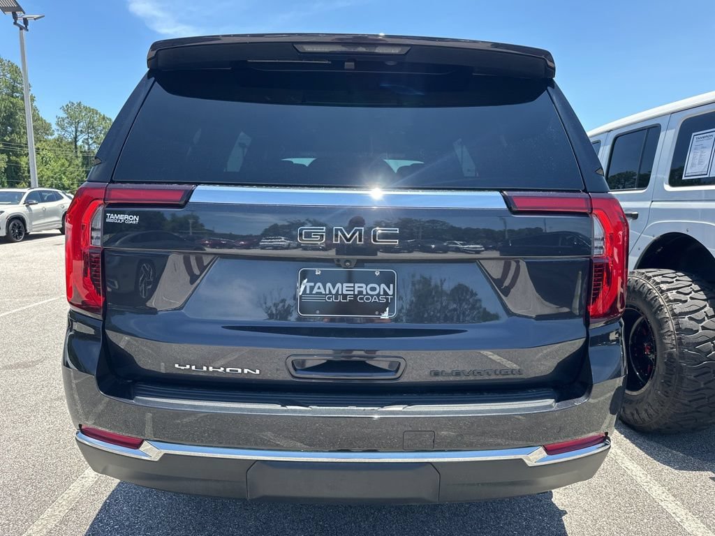 Used 2025 GMC Yukon Elevation w/ LPO, Elevation Black Package AWD/4WD image 3