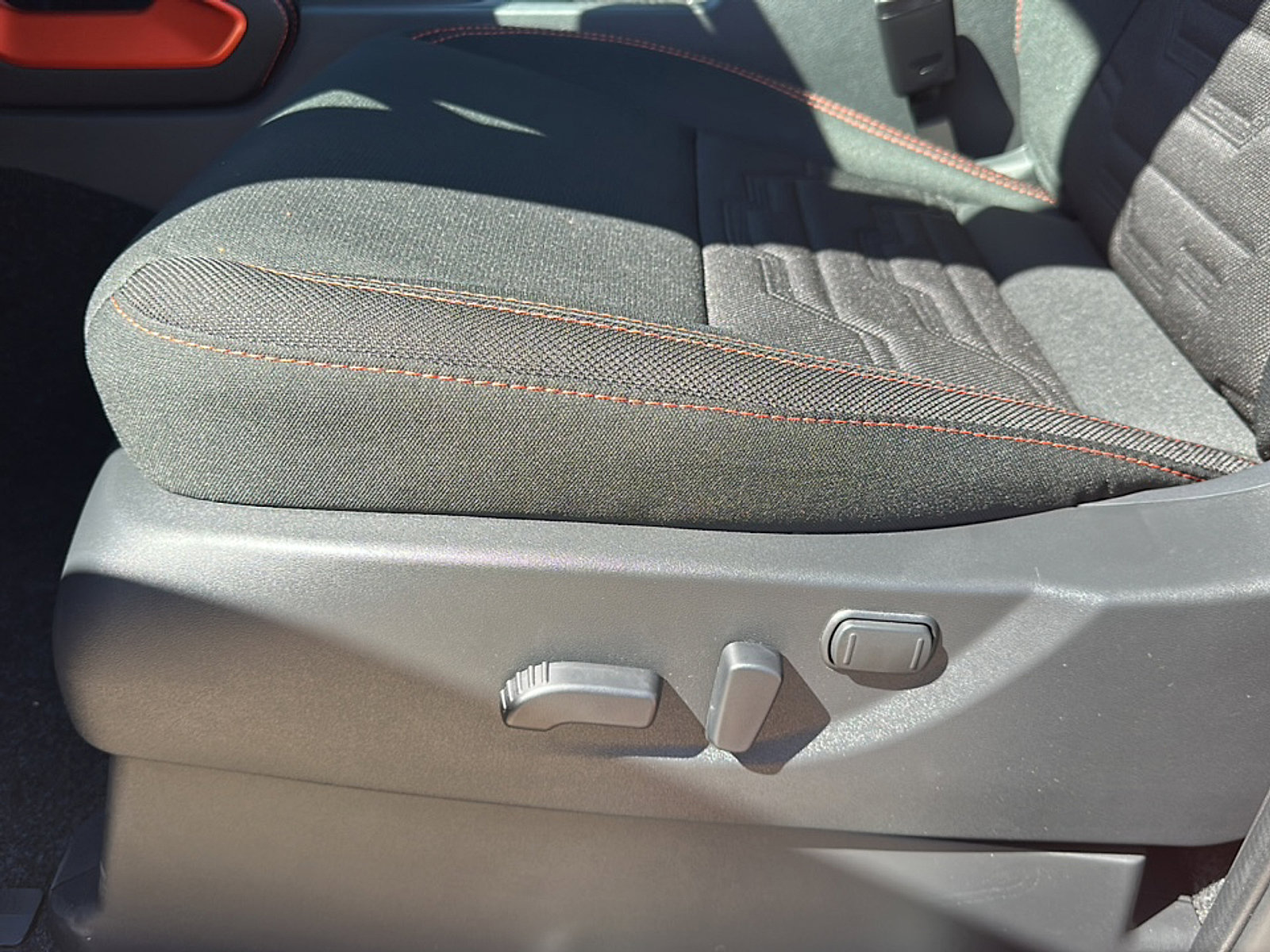 New 2026 Nissan Frontier PRO-4X w/ Pro-4x Convenience Package image 12