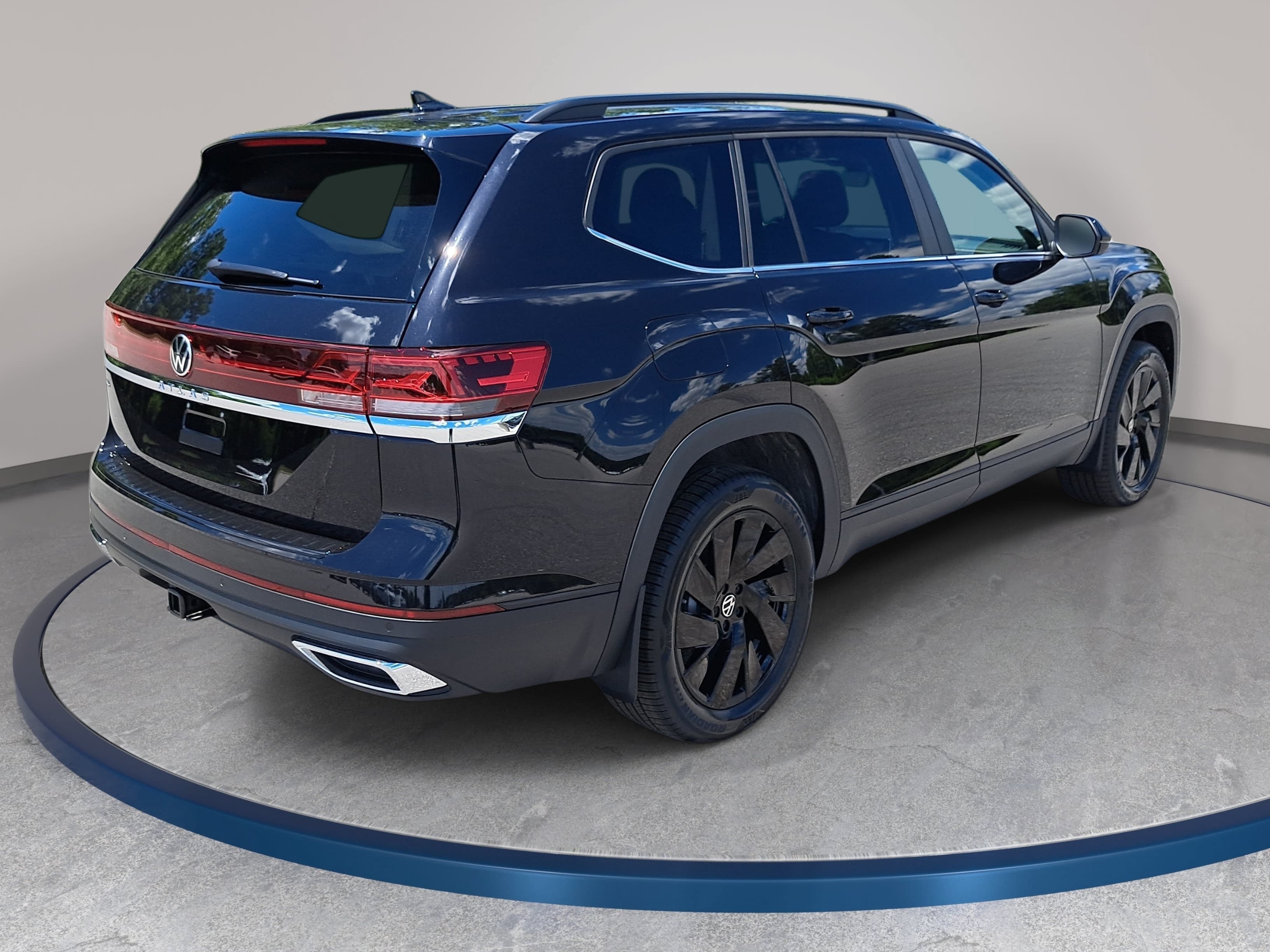 New 2026 Volkswagen Atlas SE FWD image 5