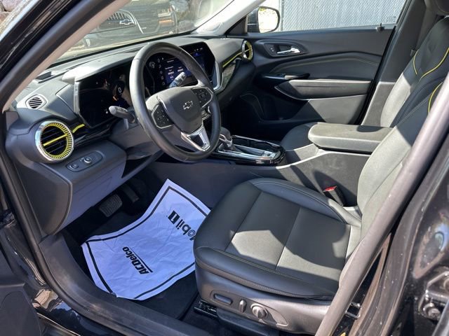 Used 2024 Chevrolet Trax ACTIV FWD image 12