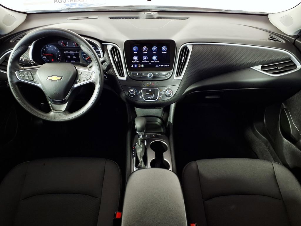 Used 2025 Chevrolet Malibu LS image 14