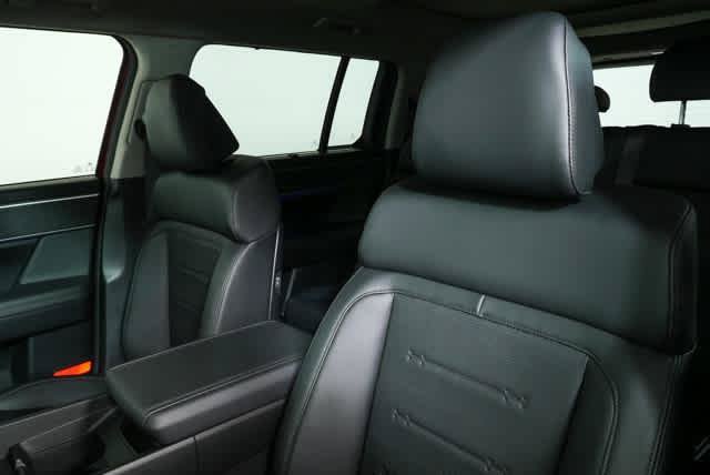 New 2026 Hyundai Santa Fe Limited FWD image 15