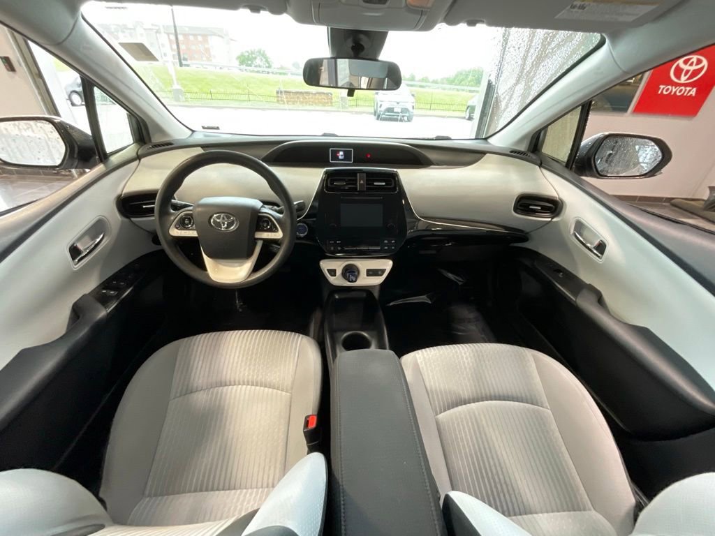 Used 2017 Toyota Prius Two FWD image 7