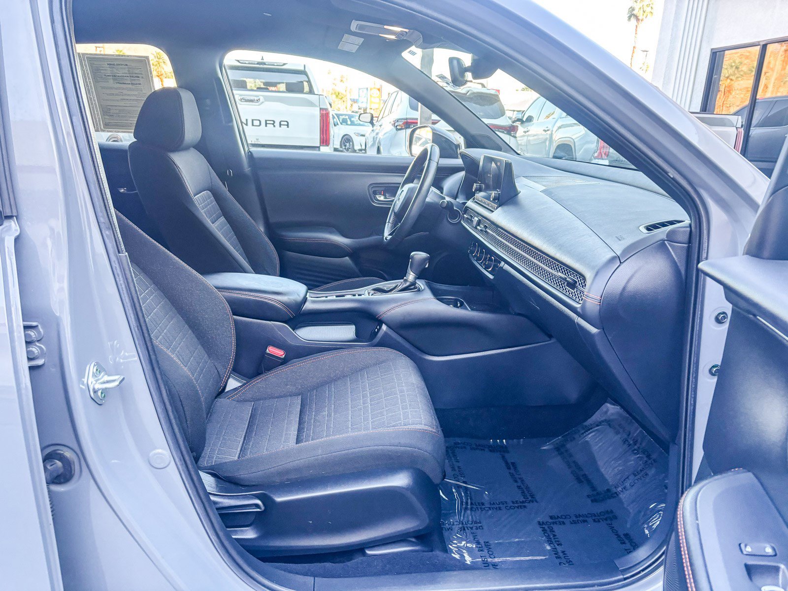 Certified 2025 Honda HR-V LX image 19