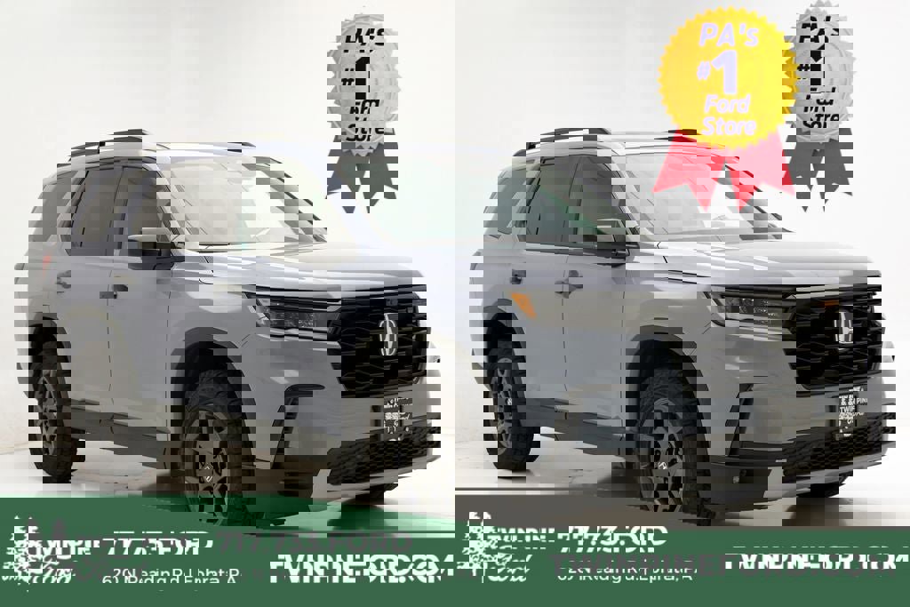 Used 2025 Honda Pilot TrailSport