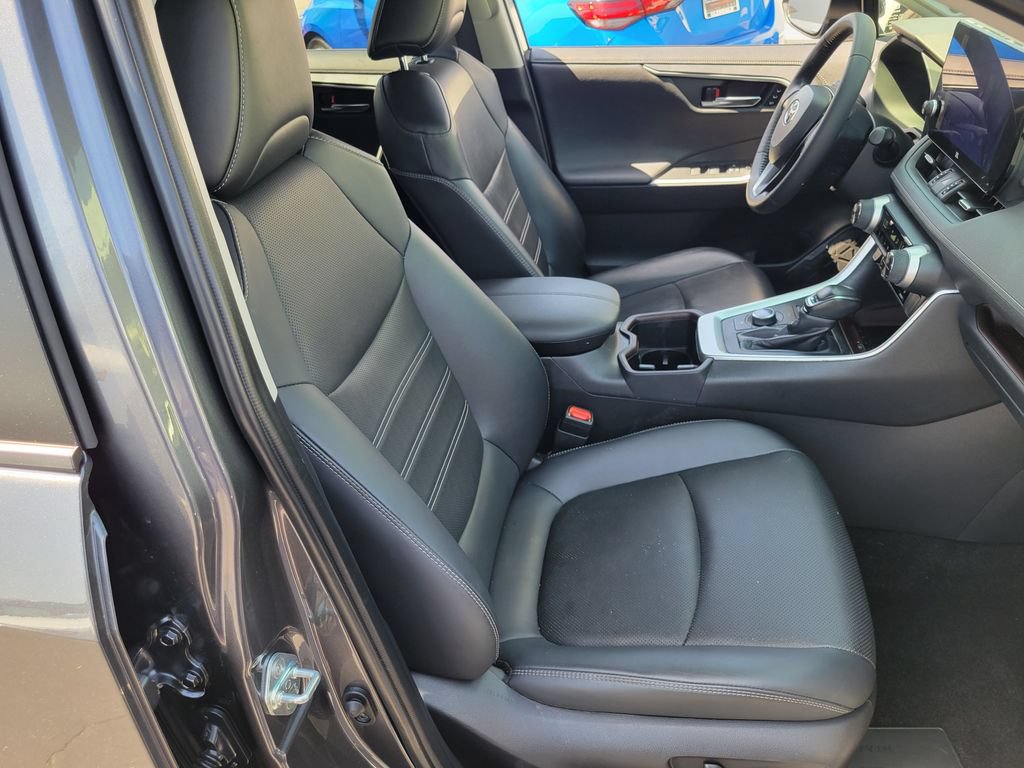 Used 2024 Toyota RAV4 Limited w/ Advanced Technology Package AWD/4WD image 20