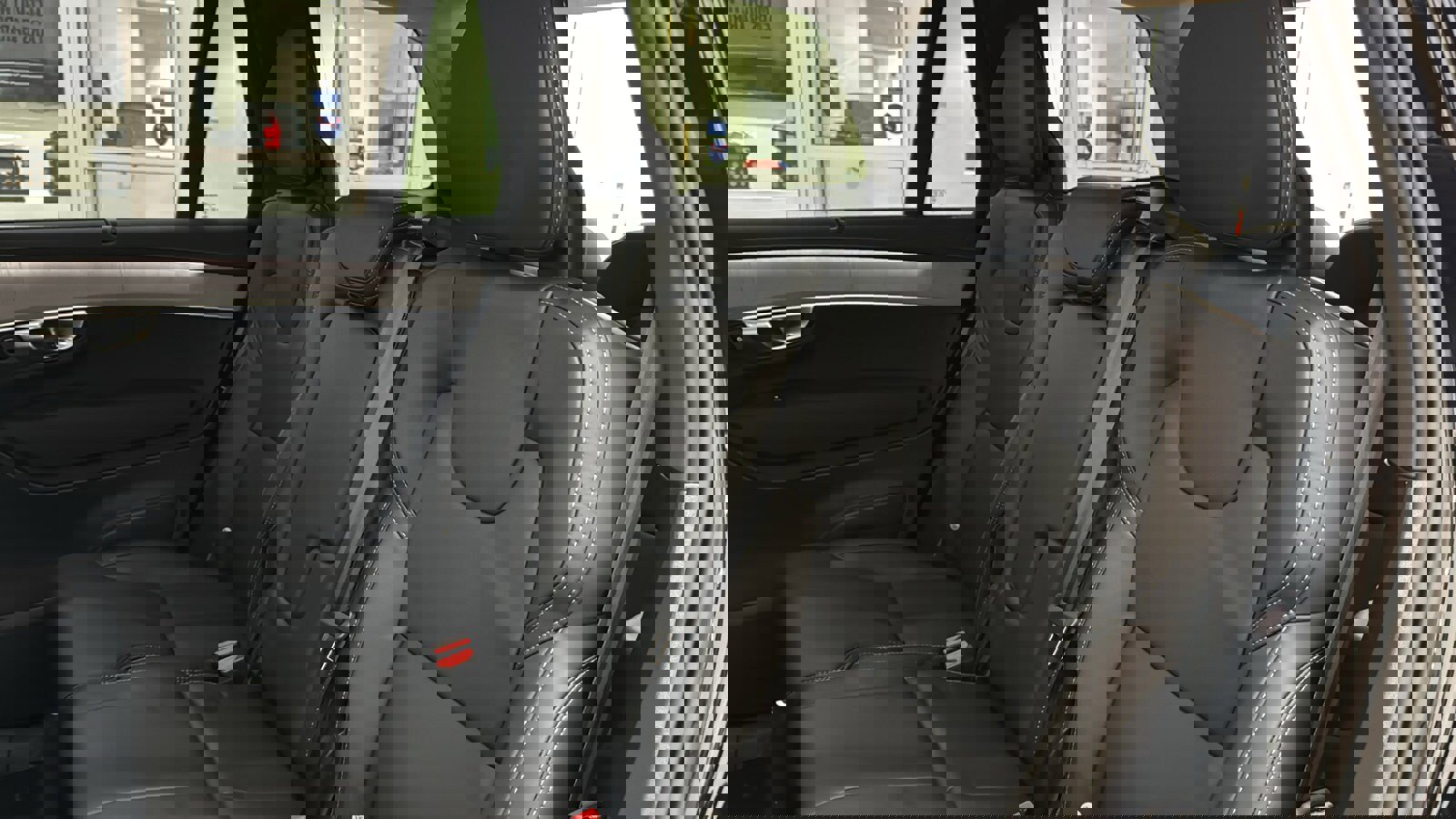 New 2026 Volvo XC90 B6 Ultra image 26