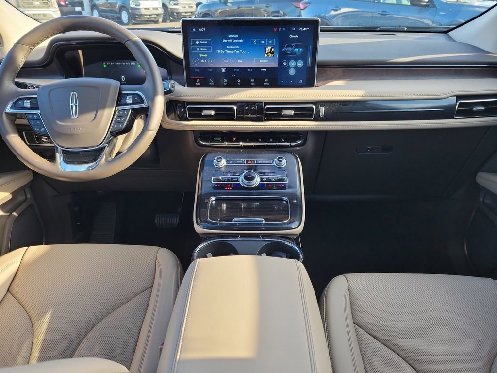 Certified 2023 Lincoln Nautilus Reserve w/ Equipment Group 201A image 11