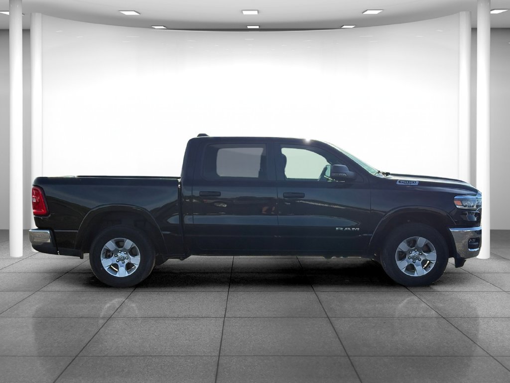 Used 2025 RAM 1500 Big Horn AWD/4WD image 8