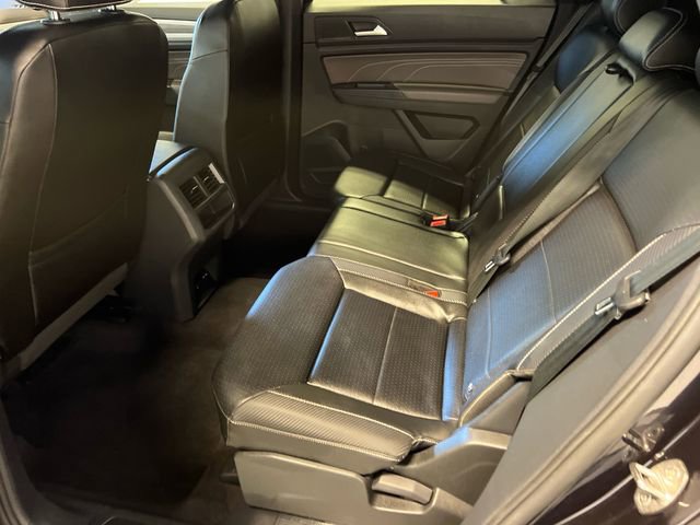 Used 2021 Volkswagen Atlas Cross Sport SE FWD image 17