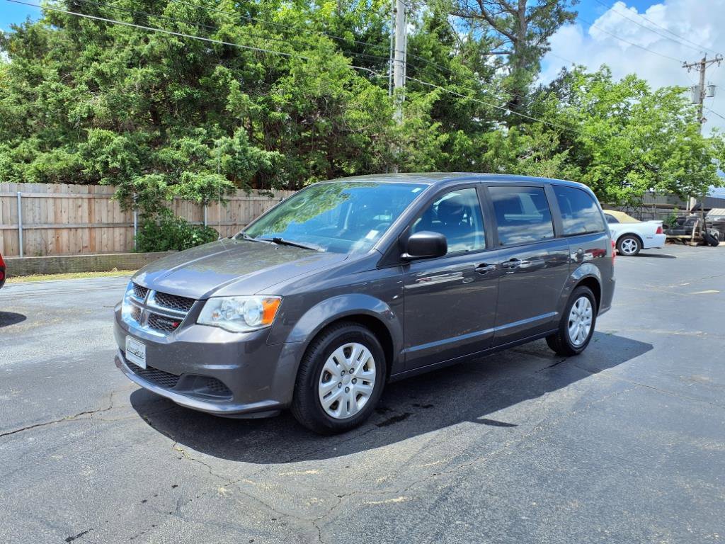 Used 2018 Dodge Grand Caravan SE w/ UConnect Hands-Free Group image 6