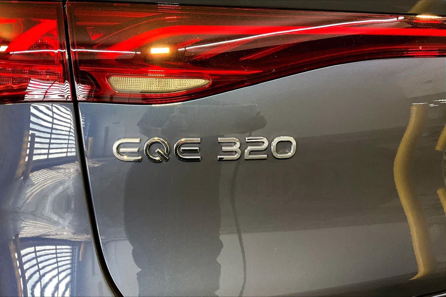 New 2026 Mercedes-Benz EQE 320 4MATIC SUV image 6