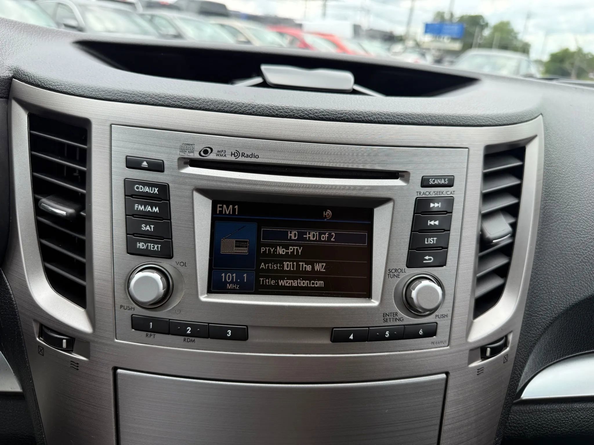 Used 2014 Subaru Outback 2.5i Premium image 18