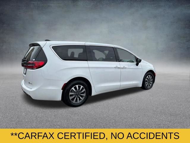 Used 2024 Chrysler Pacifica Limited FWD image 4