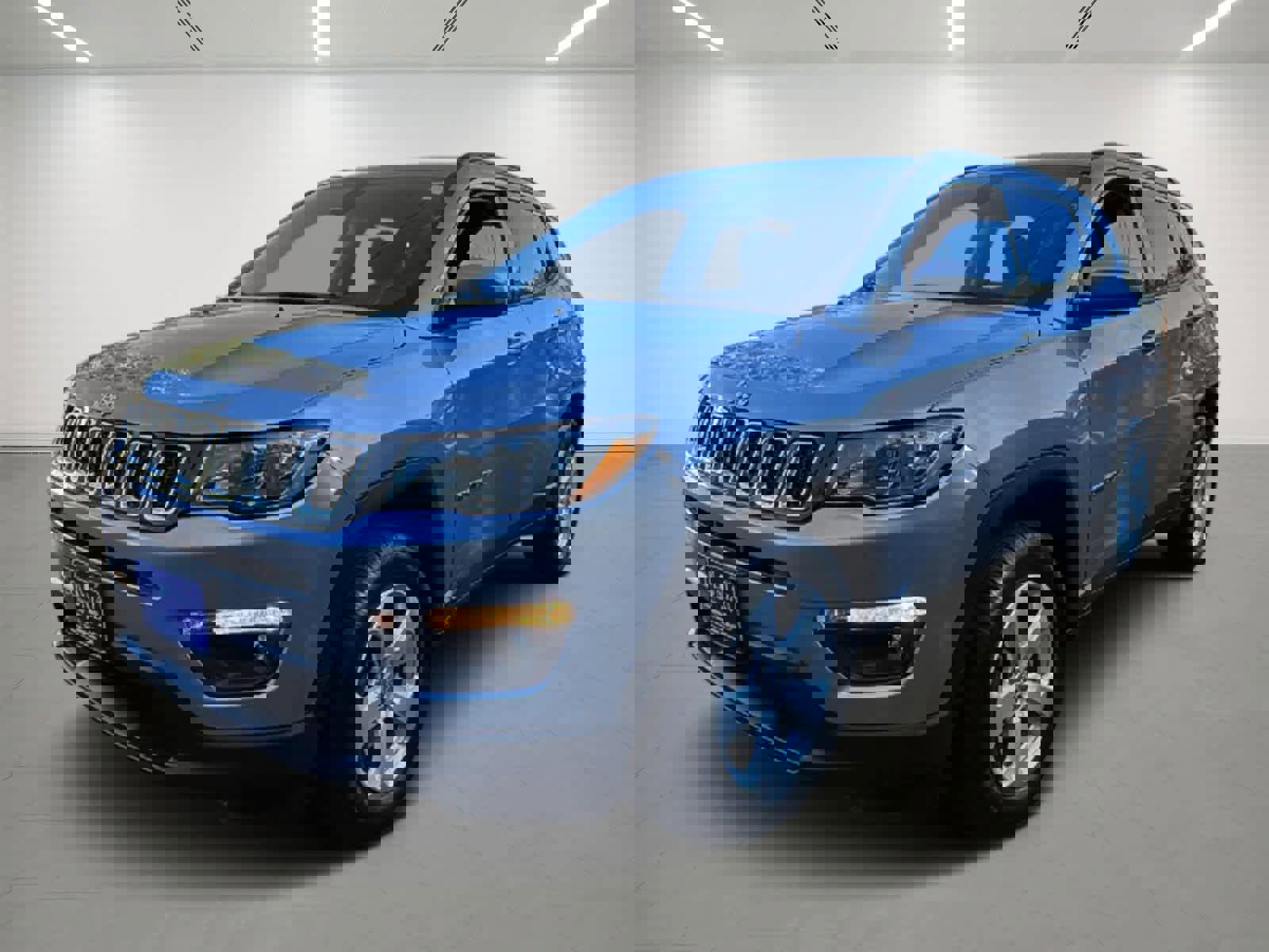Certified 2018 Jeep Compass Latitude w/ Cold Weather Group image 1