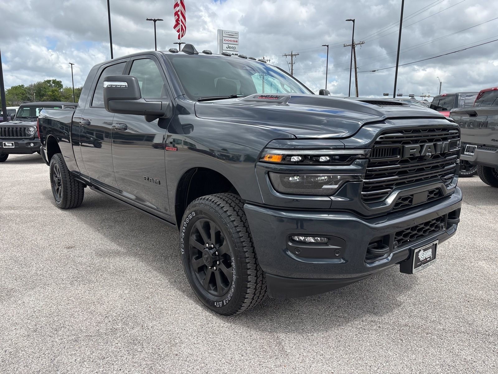 Used 2026 RAM 2500 Laramie AWD/4WD image 8