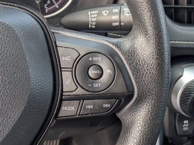 Used 2024 Toyota RAV4 LE image 22