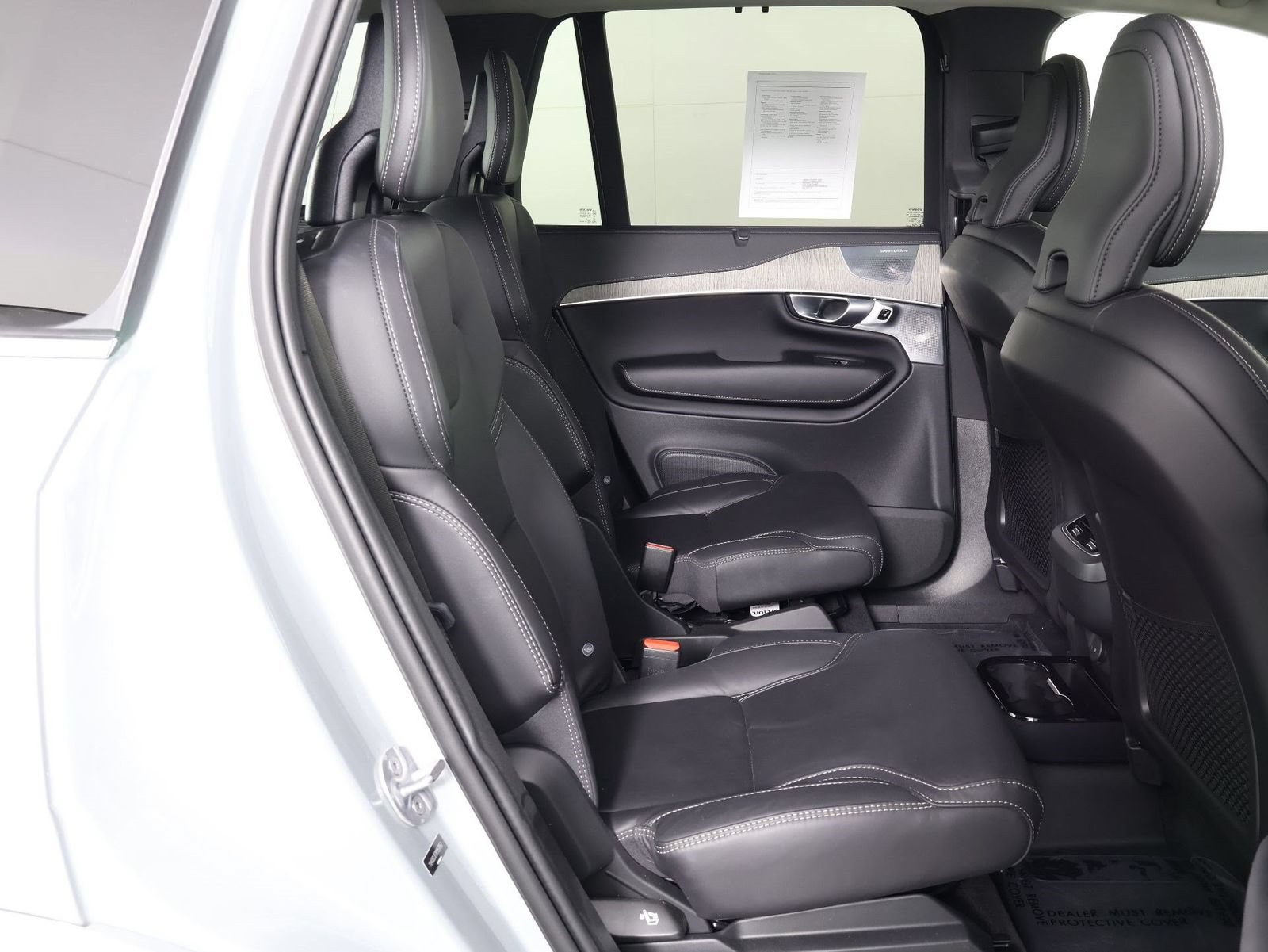 Certified 2024 Volvo XC90 B6 Ultimate AWD/4WD image 30