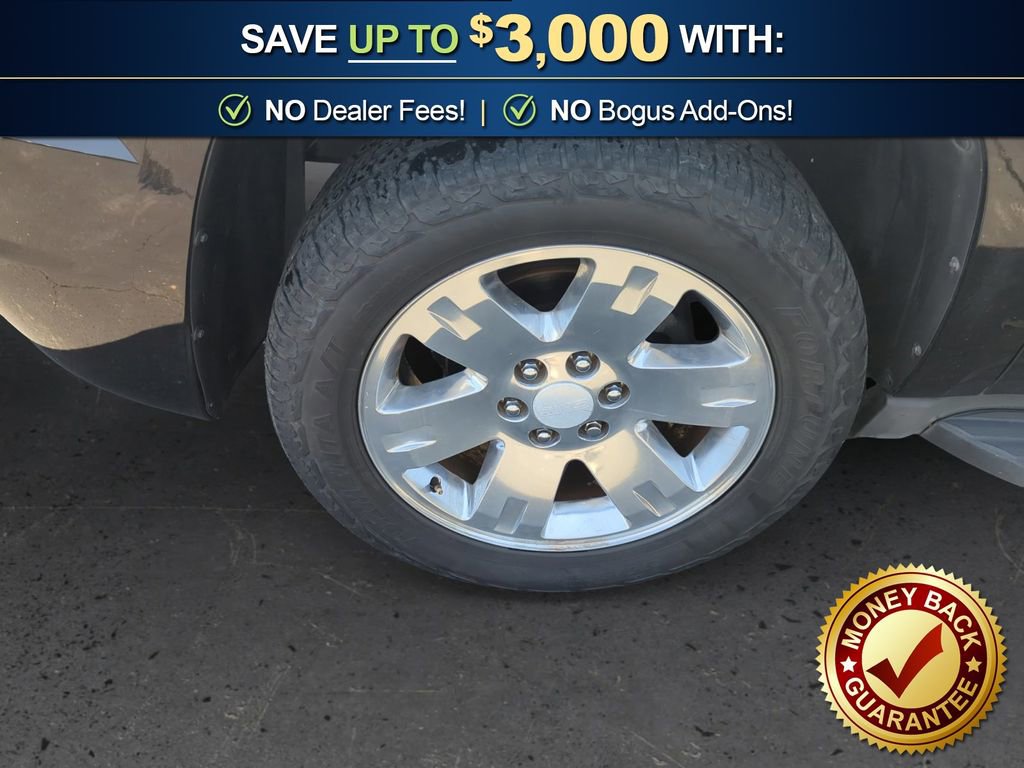 Used 2010 GMC Yukon XL SLT w/ SLT-2 Equipment Package image 13