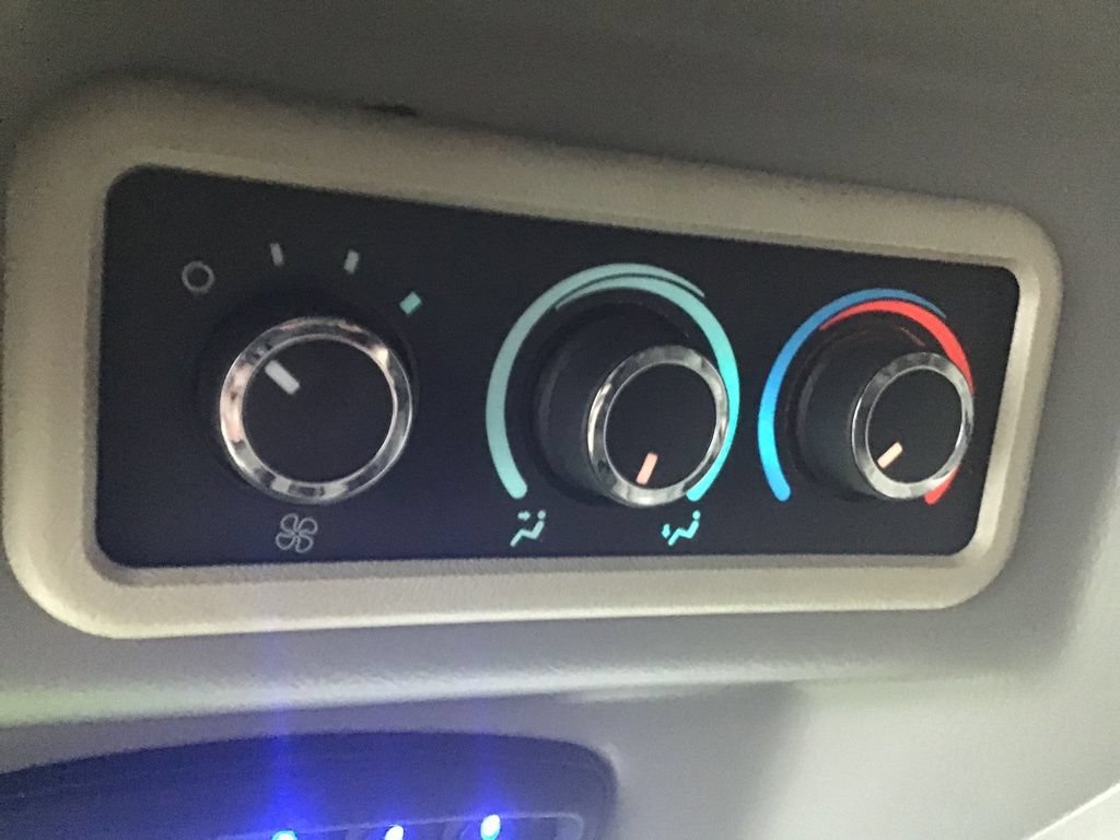 Used 2020 Chevrolet Express 2500 w/ Enhanced Convenience Package RWD image 38