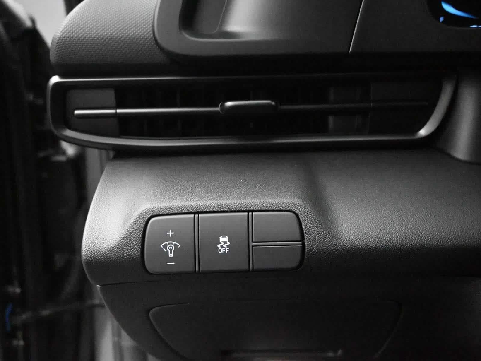 New 2025 Hyundai Elantra Sport FWD image 10