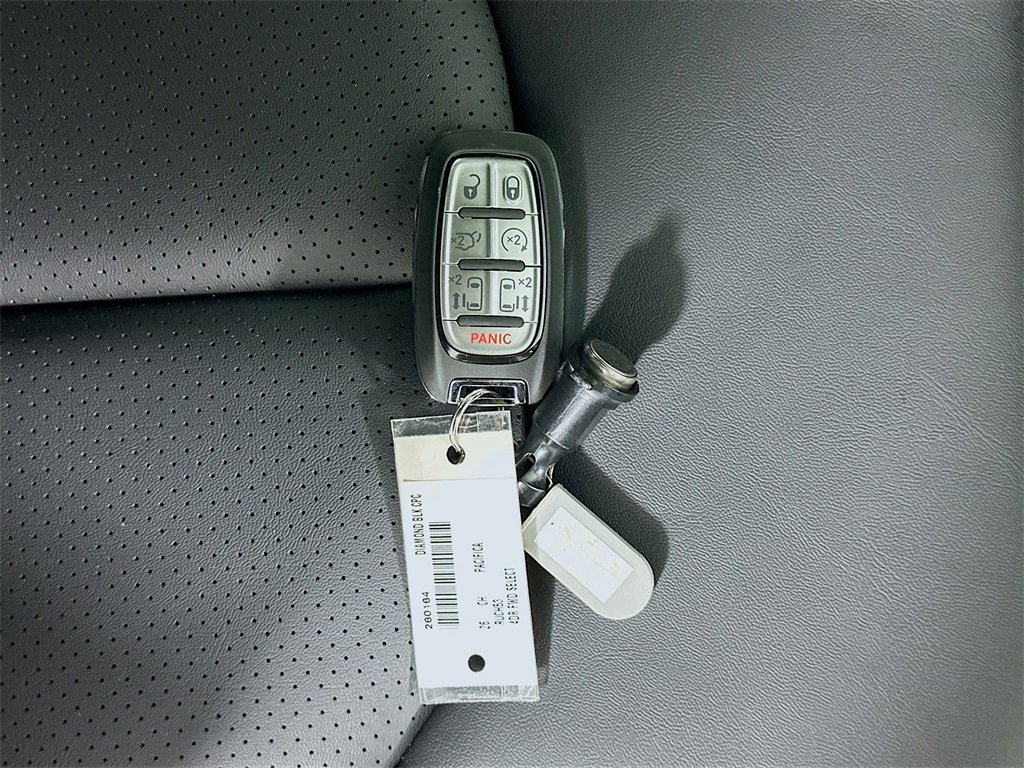 New 2026 Chrysler Pacifica Select image 20
