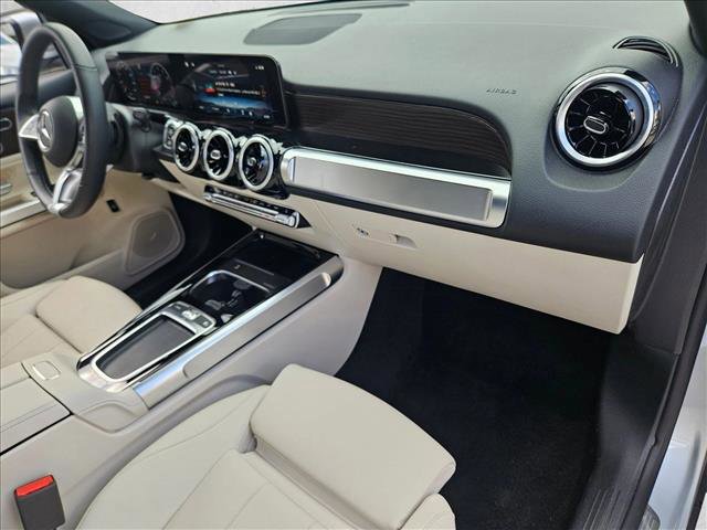 Used 2026 Mercedes-Benz GLB 250 image 21